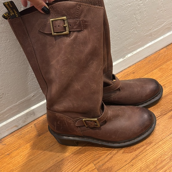 2010s heeled doc marten boots - Picture 2 of 4